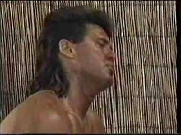 ሬትሮ ጭራቅ ዶሮ፣ የተጨማለቀ ግርግር፣ እውነተኛ ጥቁር የወሲብ ፊልም።