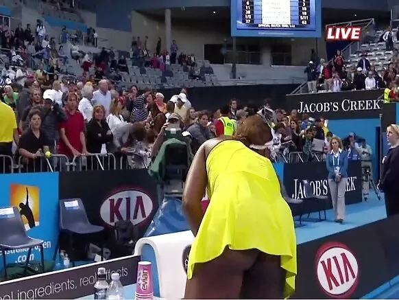 ከጥቁር ቬነስ አህያ ጋር የሚያምር ጥቁር የወሲብ ፊልም።