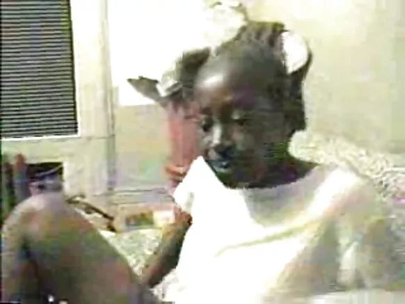 የ108 አመት ጥቁር ሚጌት የወሲብ ሴተኛ አዳሪ የባለቤቴን ቁላ ትጠባለች።