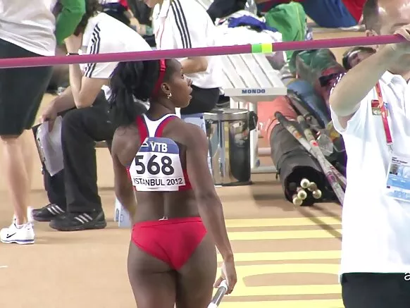 ያሪስሊ ሲልቫ፡ ሴክሲ ብላክ አስስ በኩባ ኦሎምፒክ ዋልት ቮልት - አሜማን።